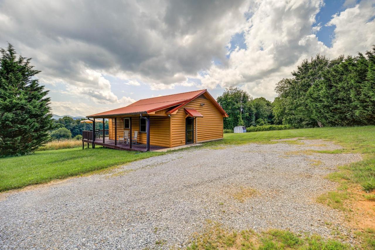 Blue Ridge Mountain Cabin With Views And Hot Tub Sparta Zewnętrze zdjęcie