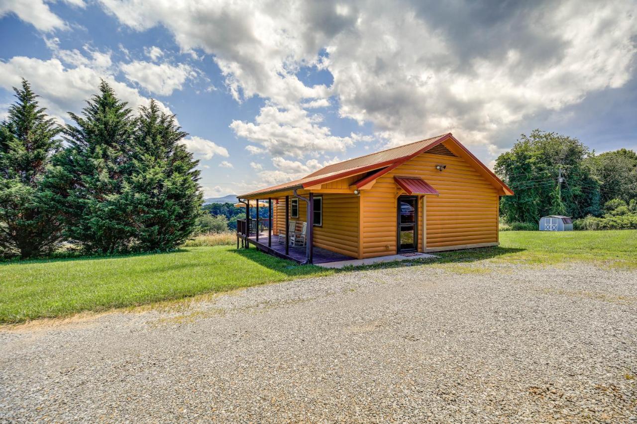 Blue Ridge Mountain Cabin With Views And Hot Tub Sparta Zewnętrze zdjęcie