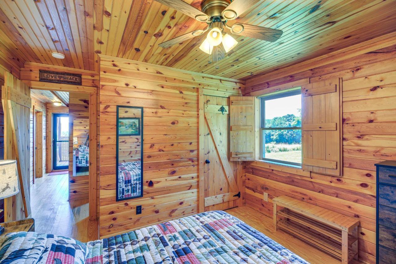 Blue Ridge Mountain Cabin With Views And Hot Tub Sparta Zewnętrze zdjęcie