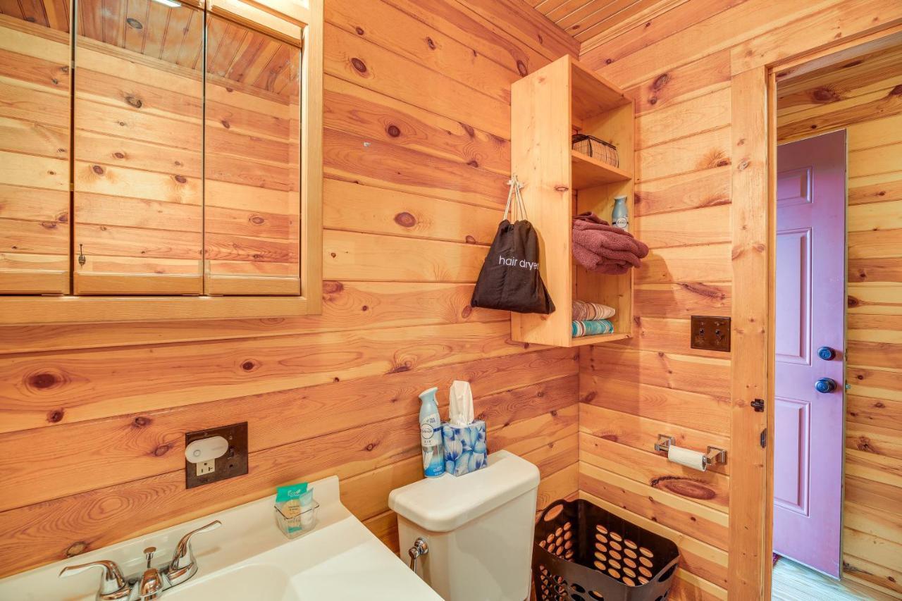 Blue Ridge Mountain Cabin With Views And Hot Tub Sparta Zewnętrze zdjęcie