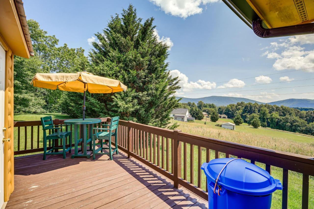 Willa Blue Ridge Mountain Cabin With Views And Hot Tub Sparta Zewnętrze zdjęcie