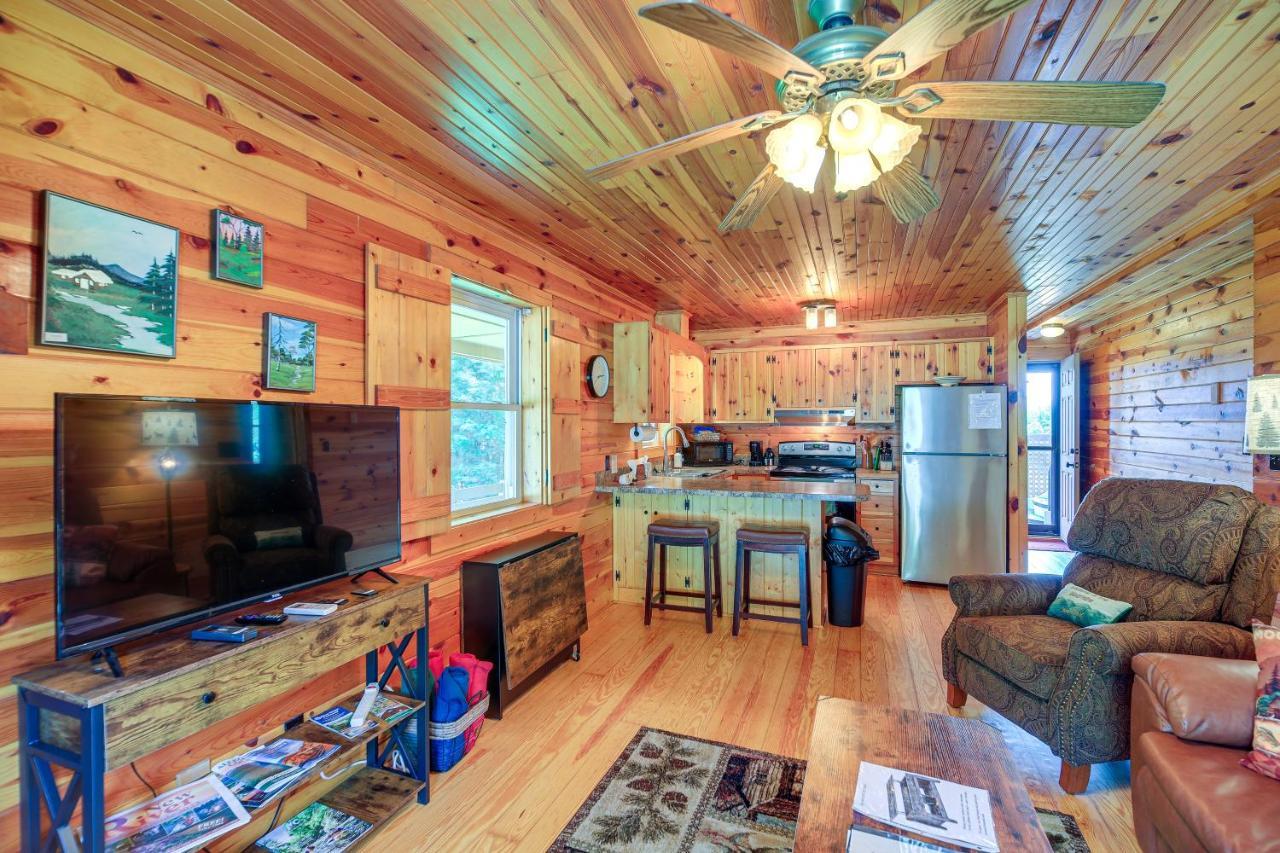Blue Ridge Mountain Cabin With Views And Hot Tub Sparta Zewnętrze zdjęcie